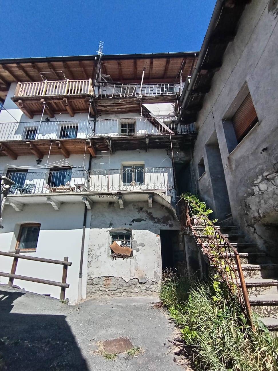 Porzione di casa a Gignod